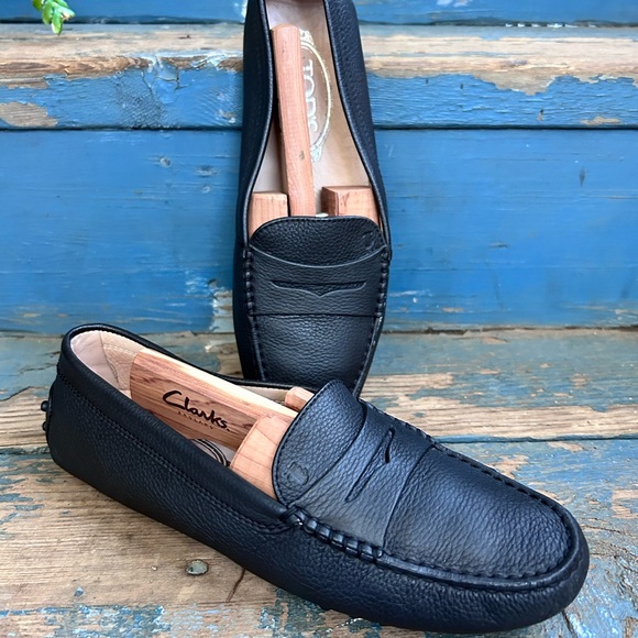 Tod's Shoes - TODS Driving Loafer